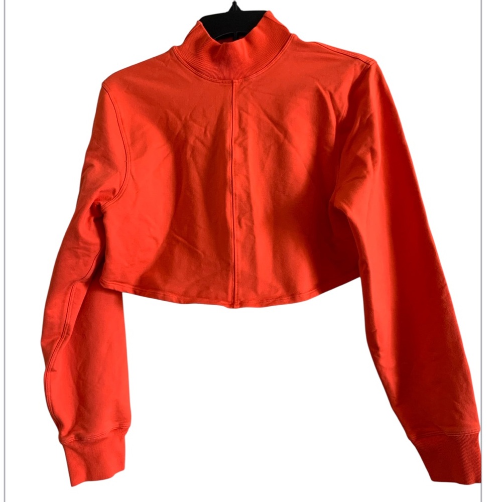 LULULEMON Athletica Orange Red Crop Top with Mandarin Collar SIZE 6 (Small)